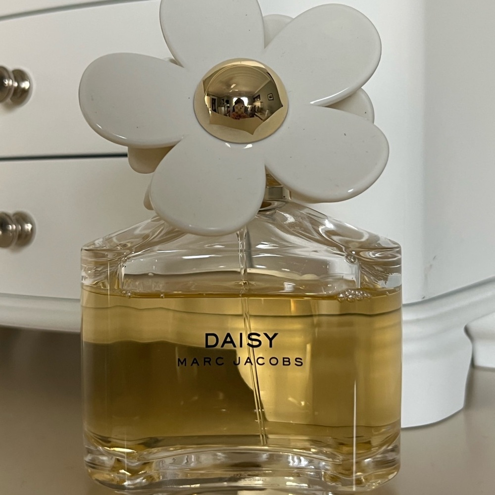 Marc Jacobs Daisy Perfume